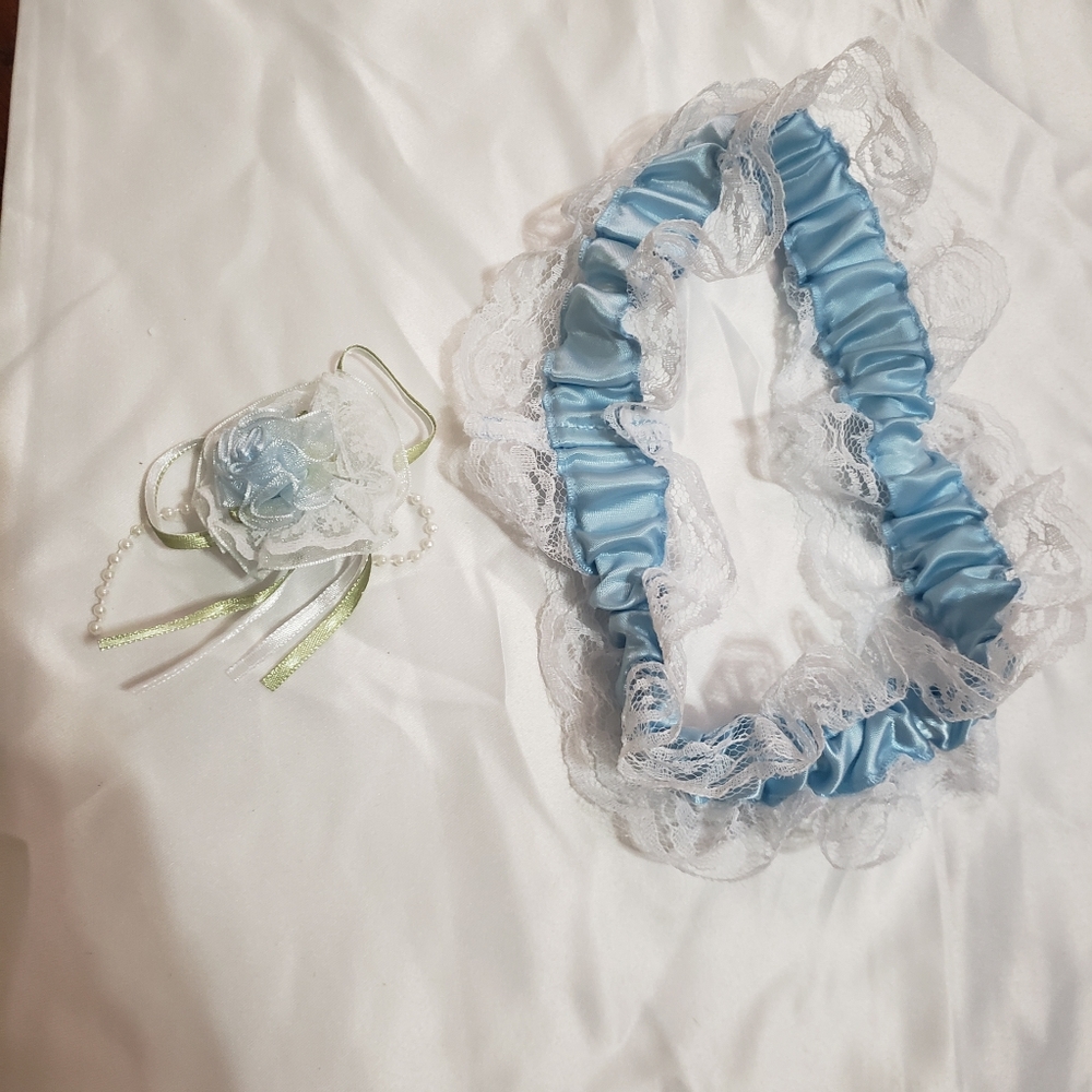 💙 Garter & Pin - Picture 2 of 7